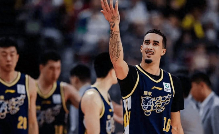 广东队第二阶段首战遭新疆逆转 18分大败暴露短