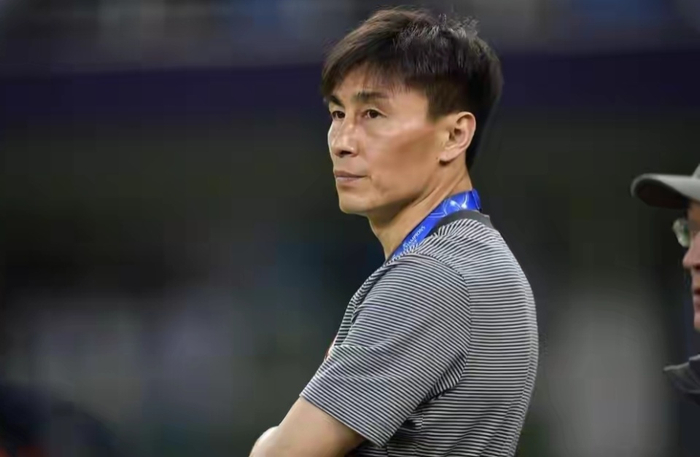 宁波队主帅杨林下课 球迷呼吁李霄鹏接手保级