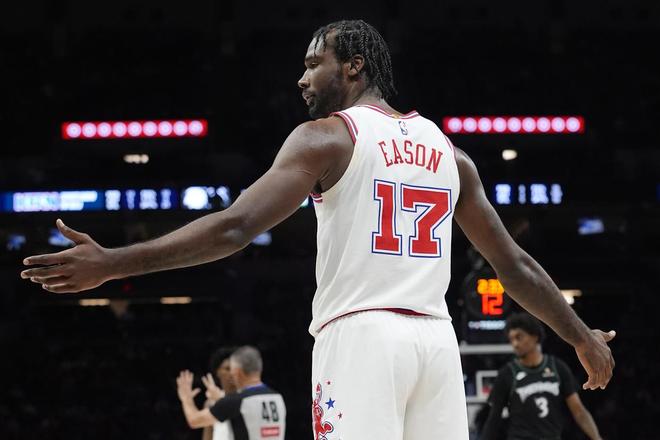 火箭队替补阵容完胜湖人队 但首发命中率低迷致