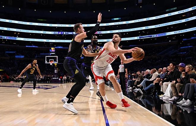 湖人两连胜奠定系列赛优势 申京低效表现暴露火